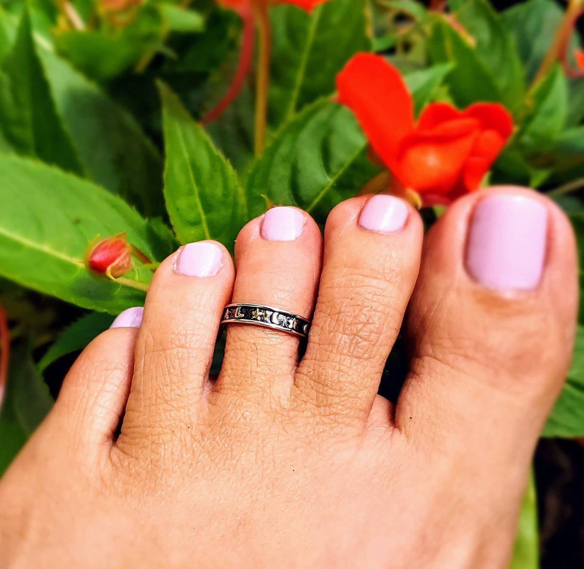 Crescent Moon Toe Ring