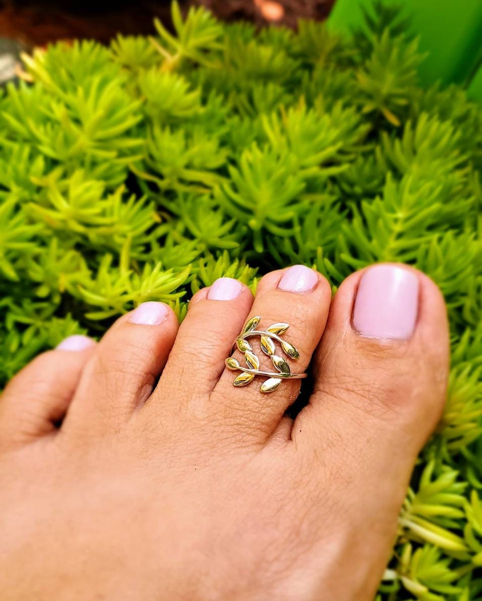 Toe Ring, Sterling Silver Leaf Toe Ring, 925 Stamped, Leaves Pinky Ring, Adjustable Midi Band, non tarnish