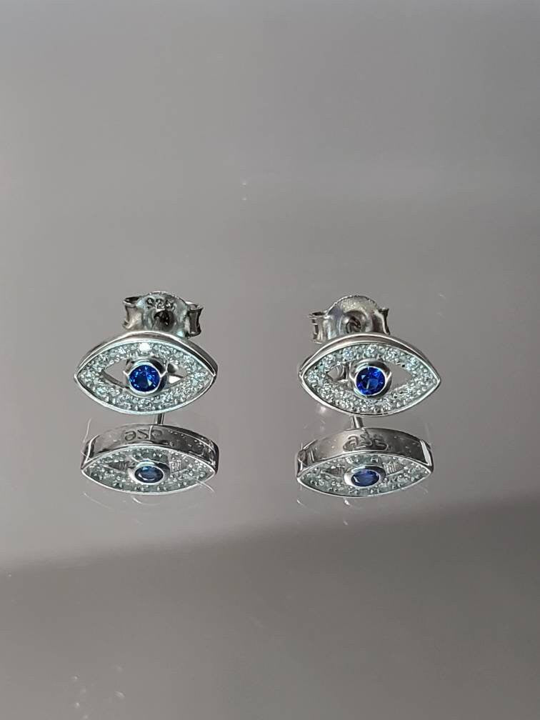 Eye Earrings Blue Sapphire