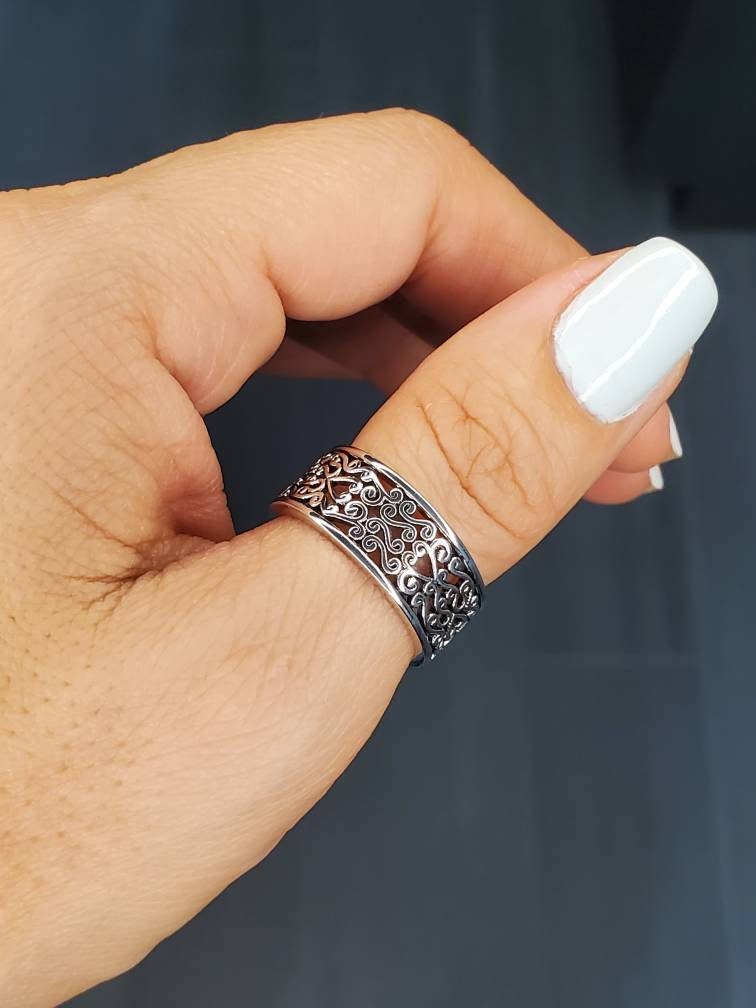 Filigree Heart Band