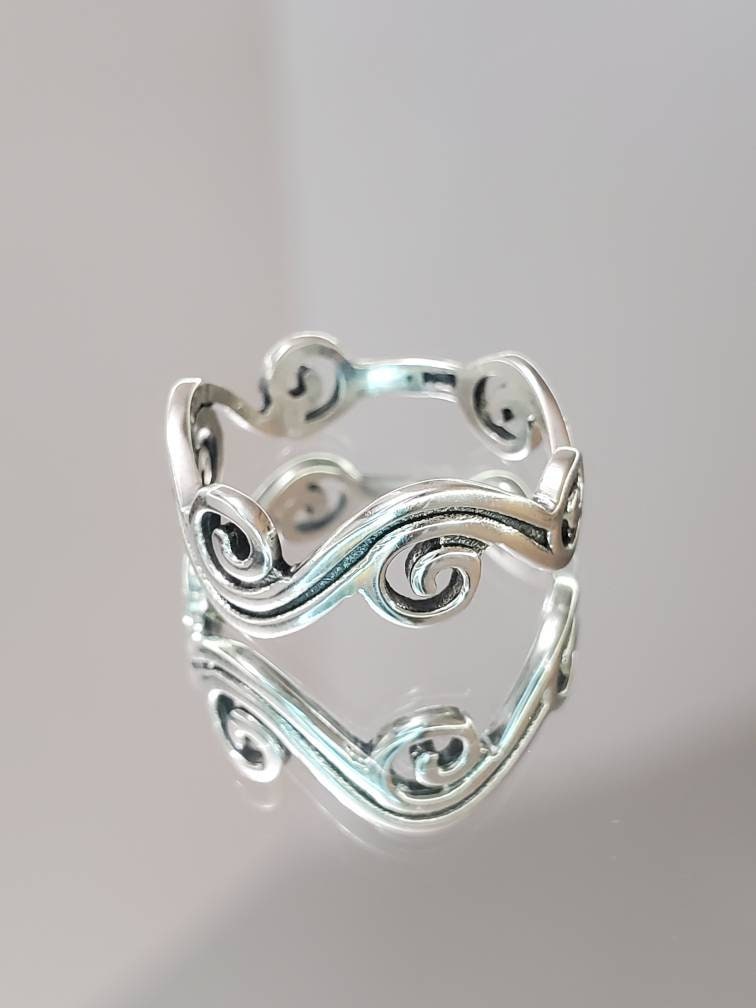 Wave Ring – 925 Sterling Silver with Oxidized Finish
