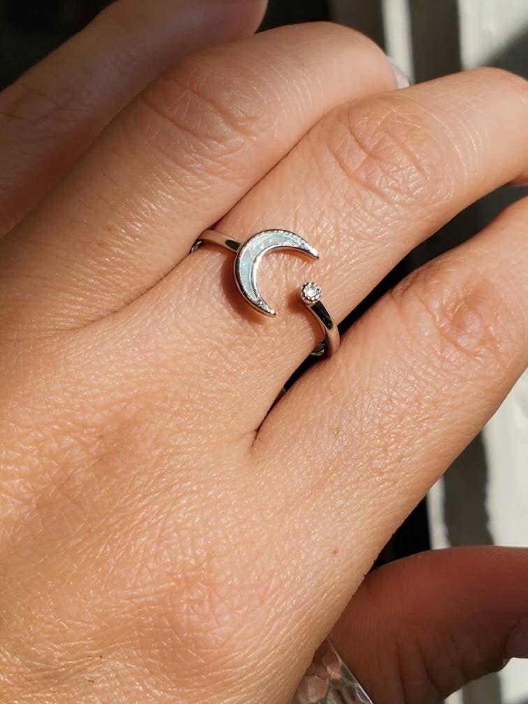 Crescent Moon Star Opal Women's Ring – 925 Sterling Silver