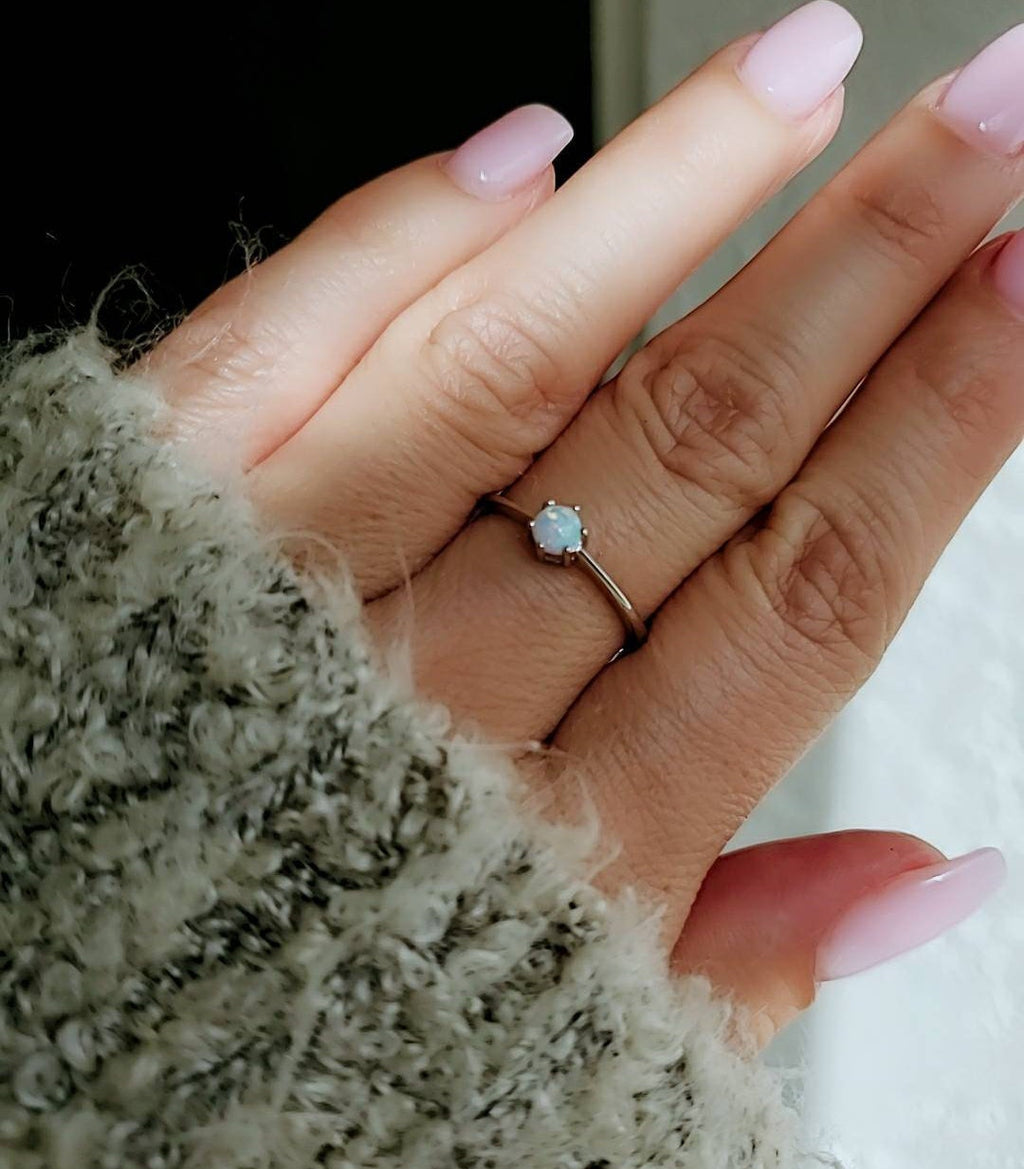Solitaire White Opal Ring – Sterling Silver