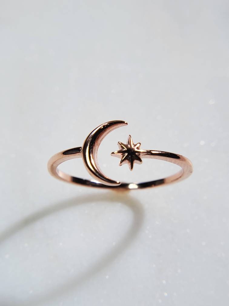 Rose Gold Crescent Moon Ring