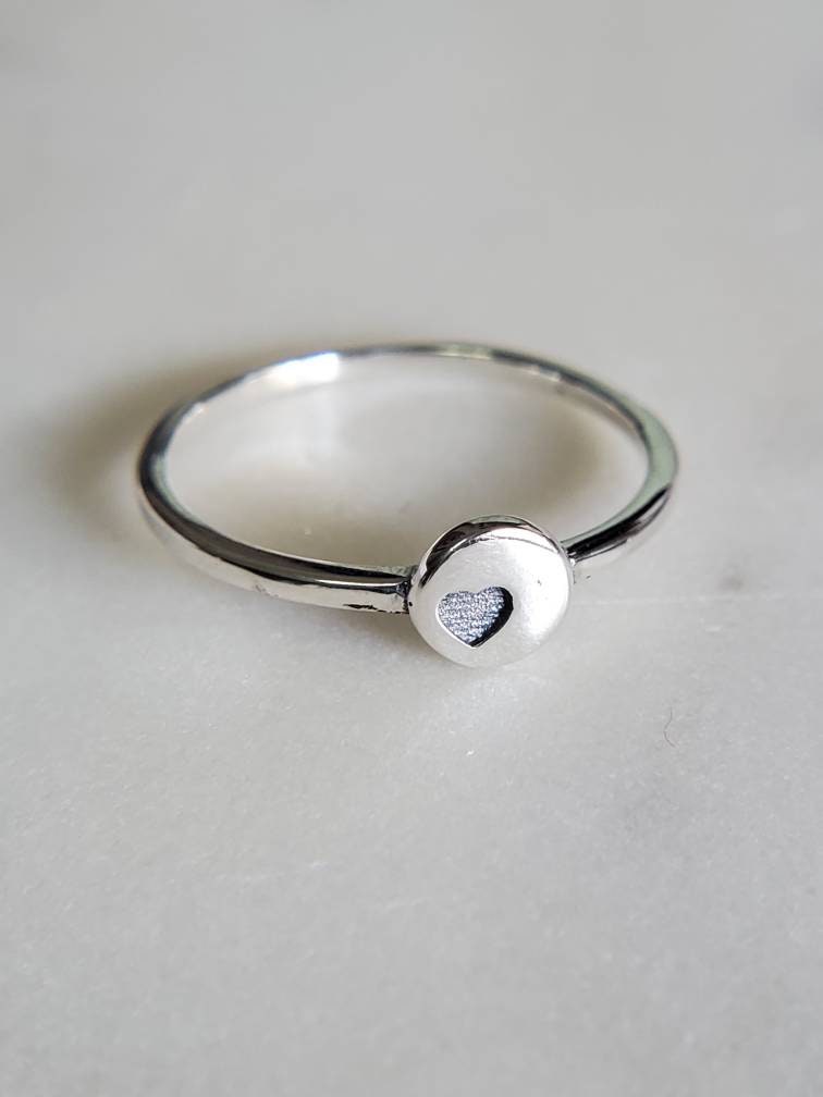 Dainty Heart Ring