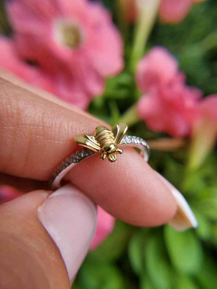 Bumble Bee Ring