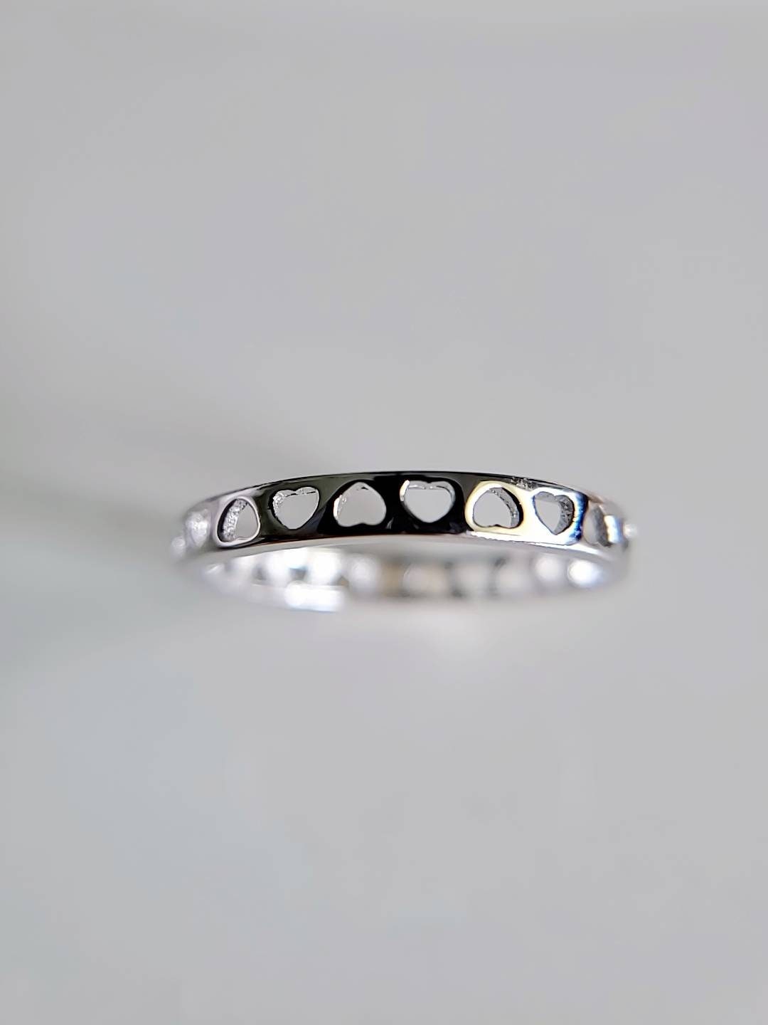 Sterling Silver Heart Band, Thin Minimalist Women's Band, 925 Ring, Wedding Band, Promise Ring, Anniversary Gift