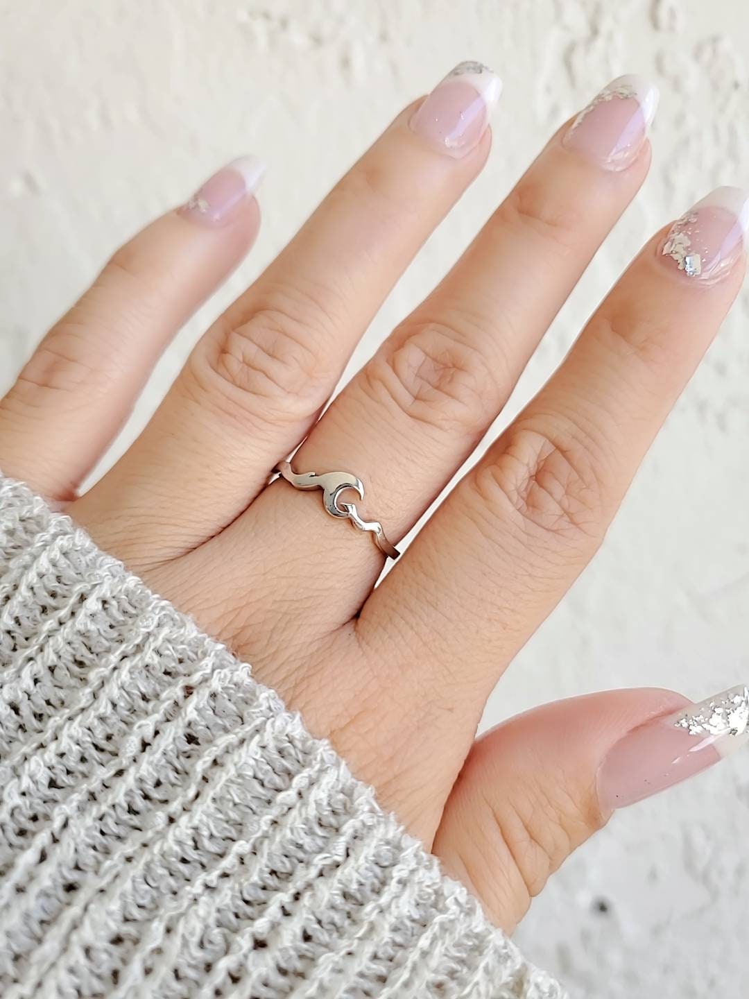 Dainty Wave Ring