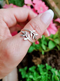 Leaf Ring – Sterling Silver