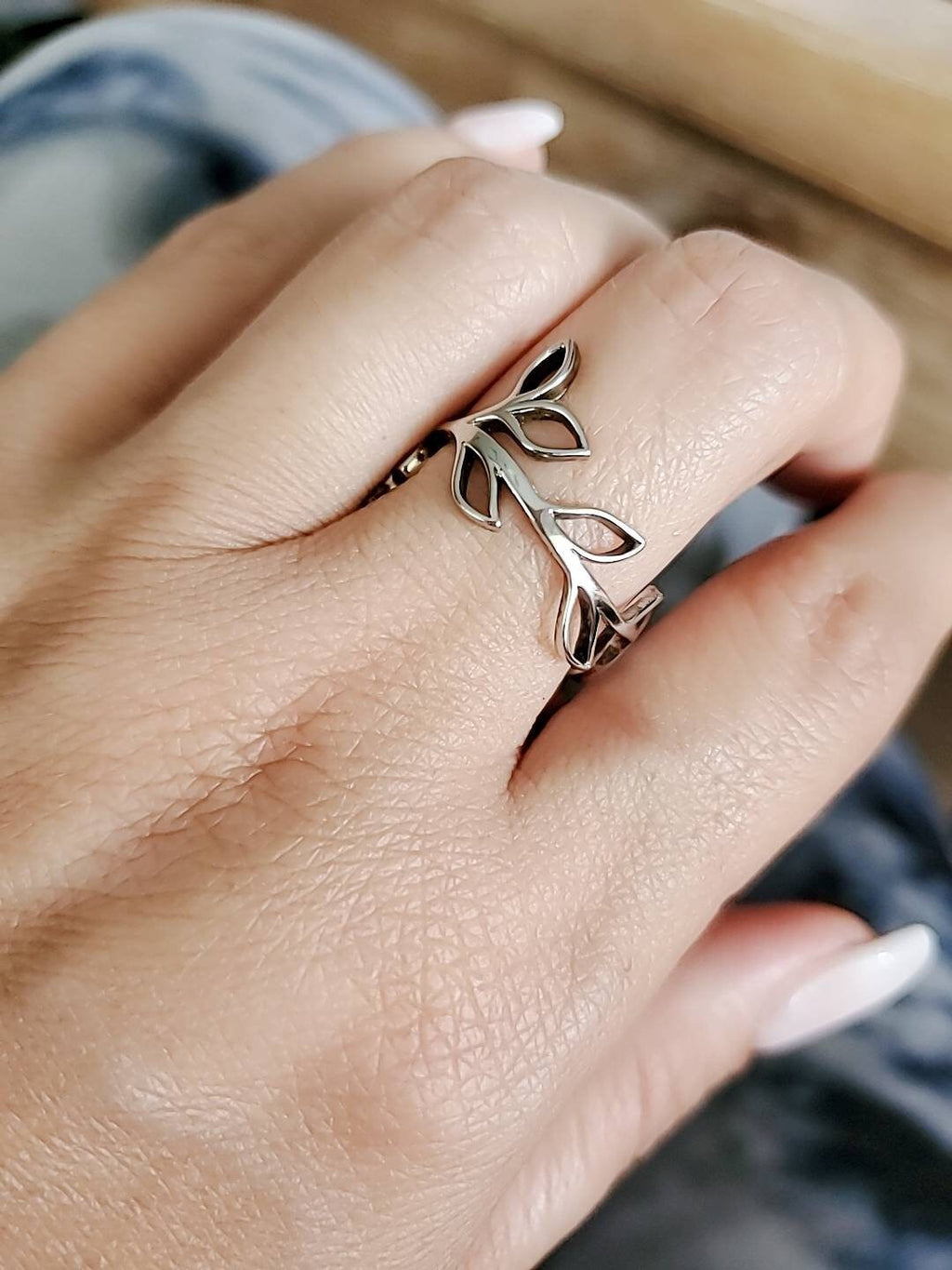 Leaves Women's Statement Ring – 925 Sterling Silver