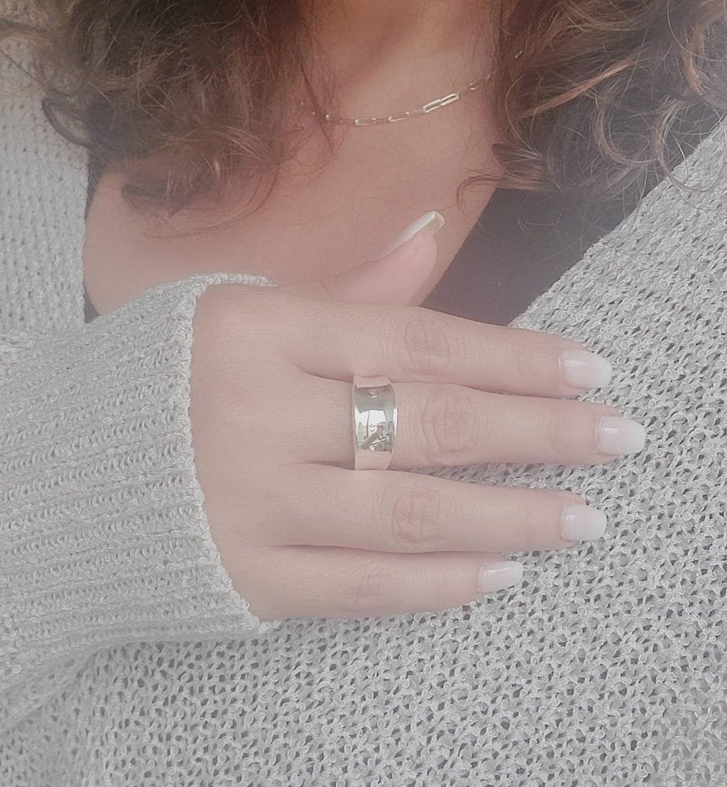 Concave Solid Ring – Sterling Silver