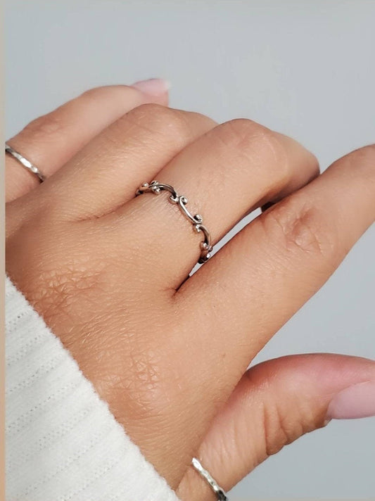 Sterling Silver Swirl Band, Simple Minimalist Ring, Dainty Women's Ring, Wedding Engagement, Gift for Women, Thin Band