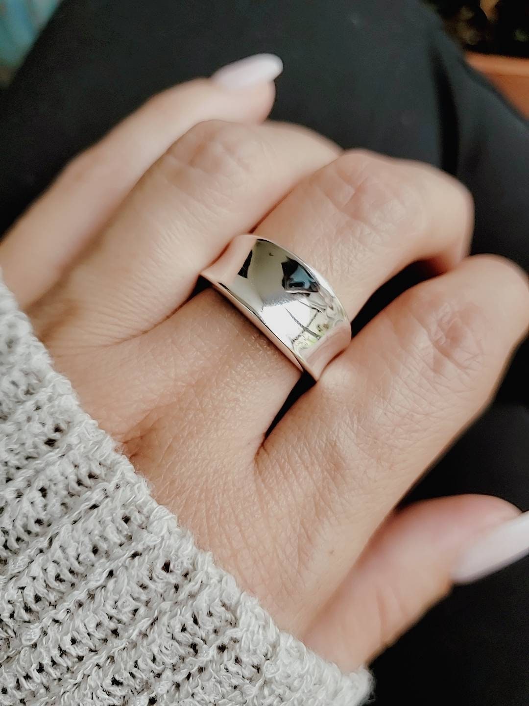 Concave Solid Ring – Sterling Silver