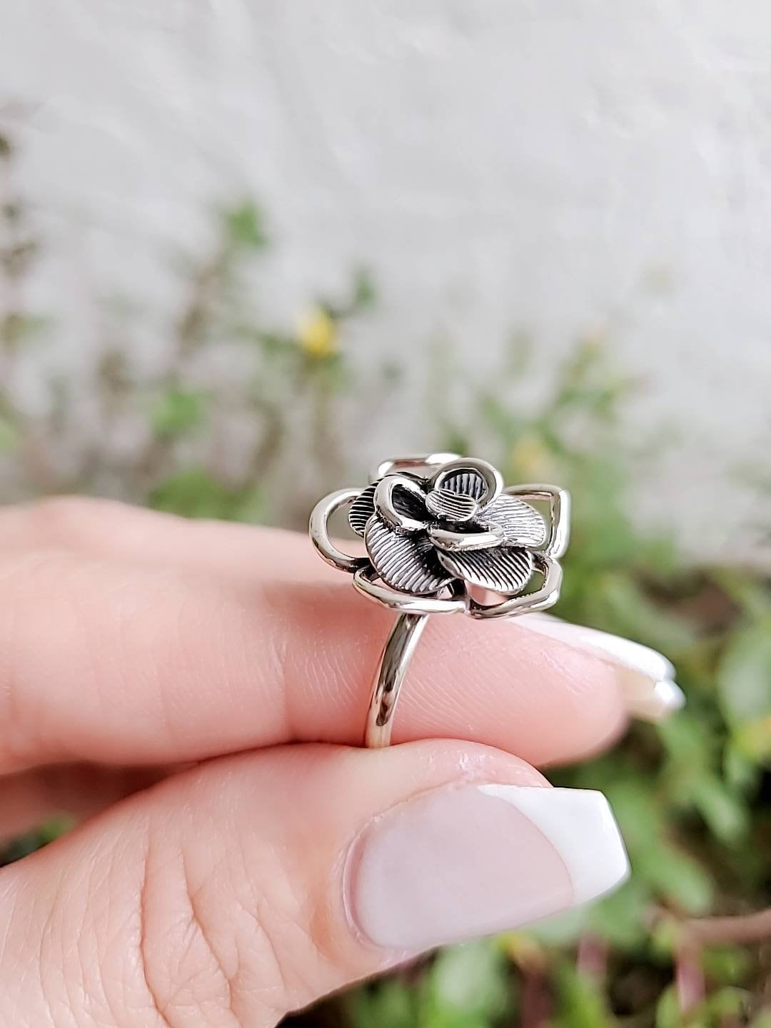 Flower Ring – Sterling Silver