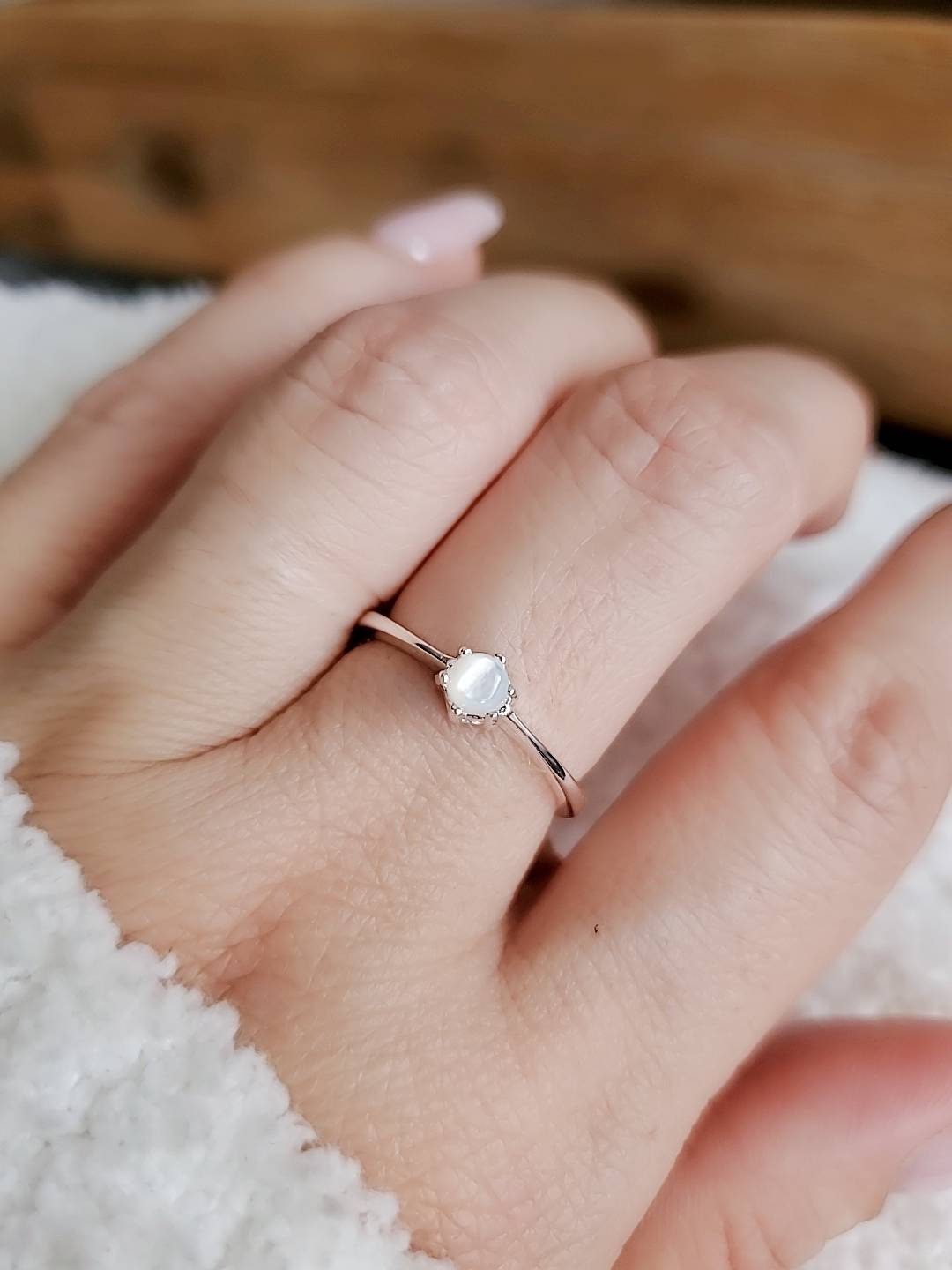 Mother of Pearl Wedding Ring – 925 Sterling Silver