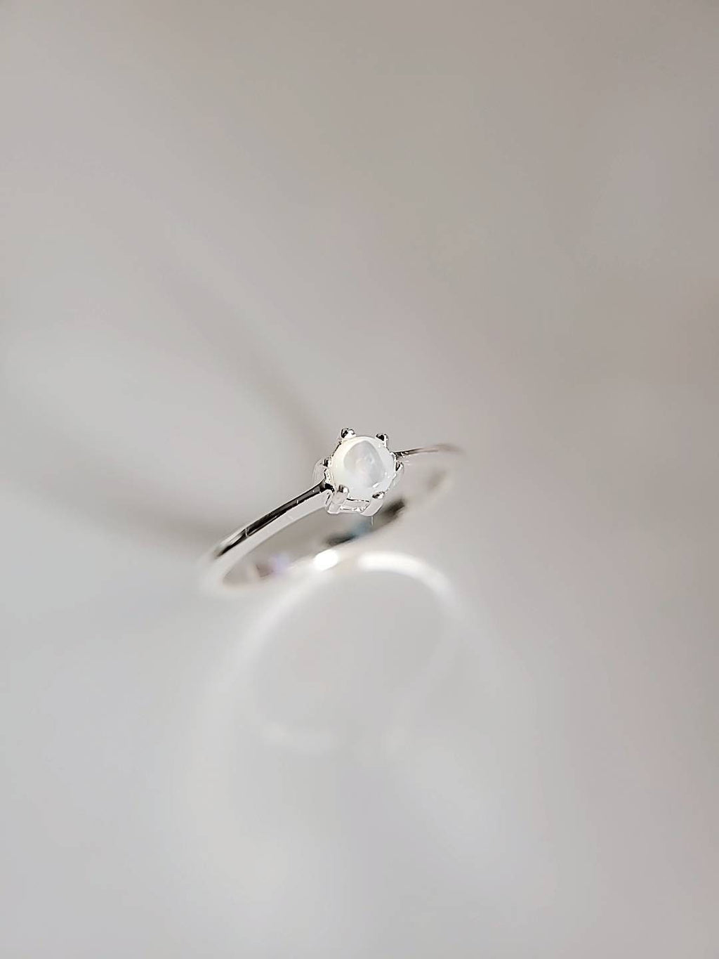 Mother of Pearl Wedding Ring – 925 Sterling Silver