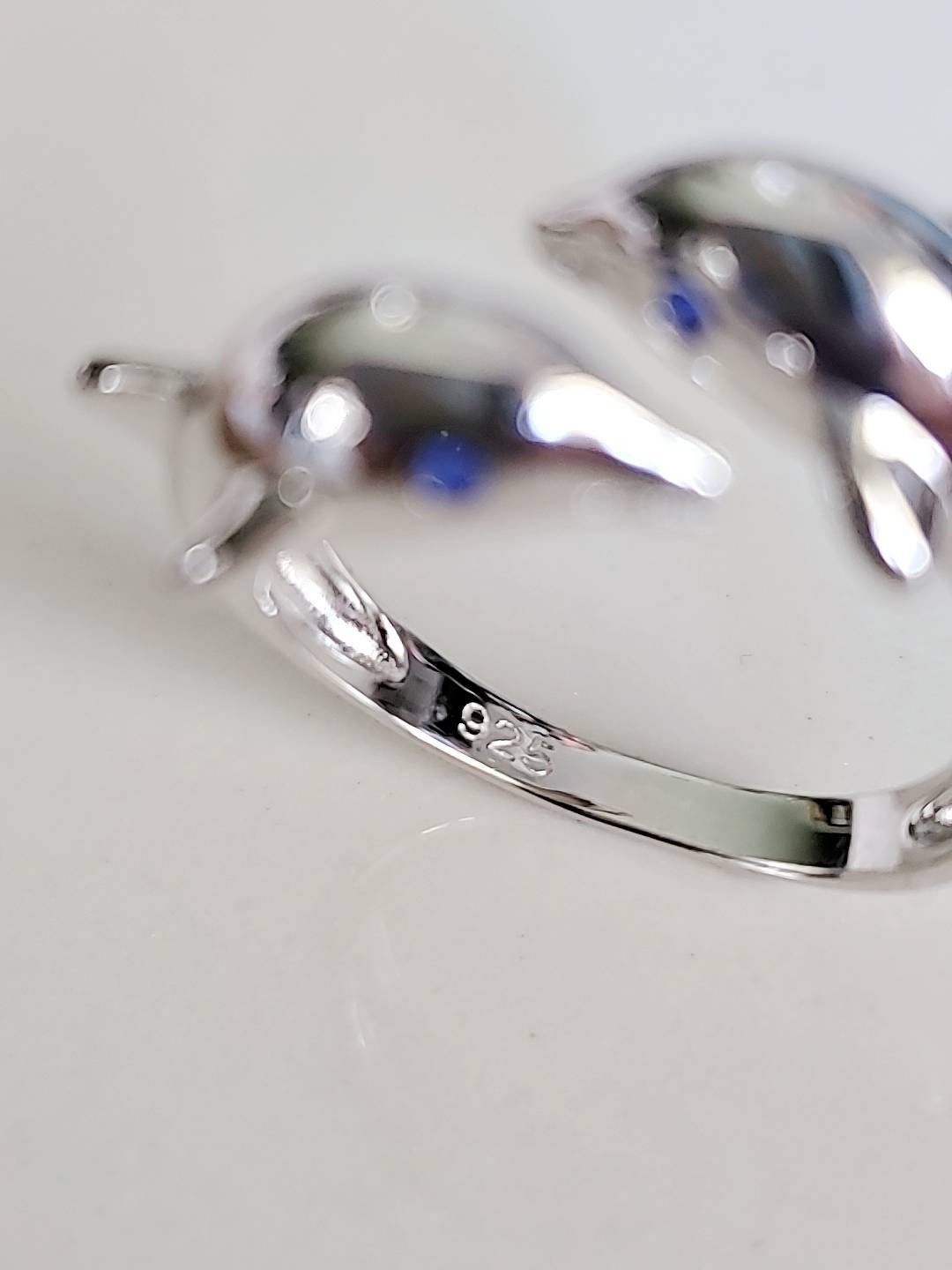 Dolphin Ring Blue Sapphire