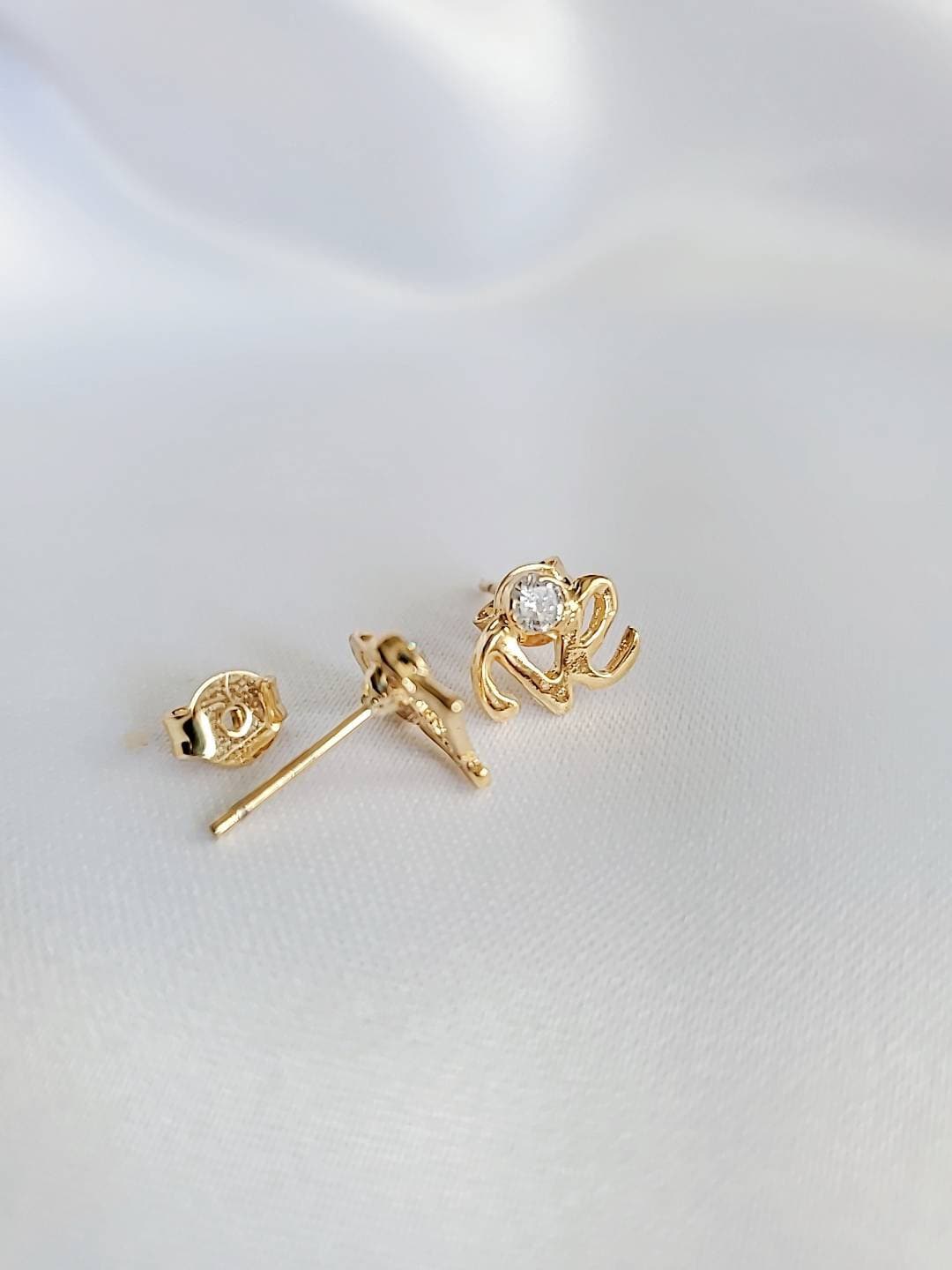 Dainty Love Gold Earrings