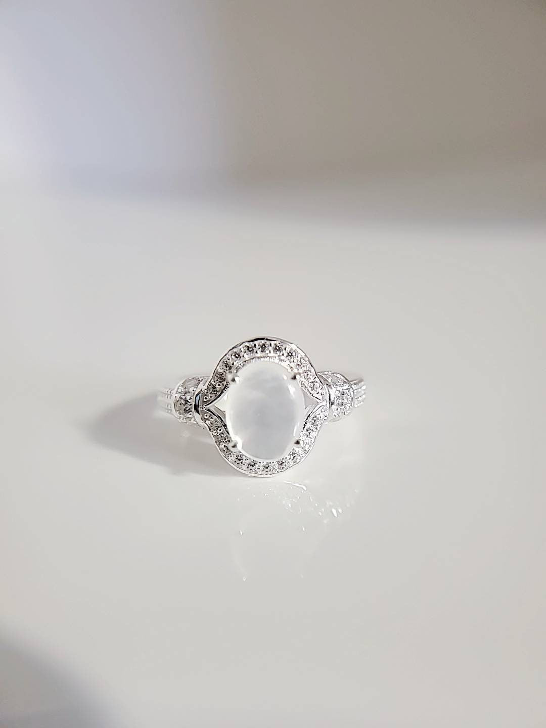 Sterling Silver Mother of Pearl Ring, Women Halo Ring, Statement Ring, Engagement Ring, Promise Ring, Wedding Ring, 925 Stamped, Sizes 4-12