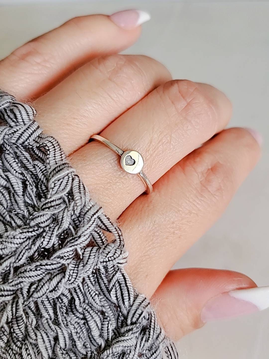 Dainty Heart Ring