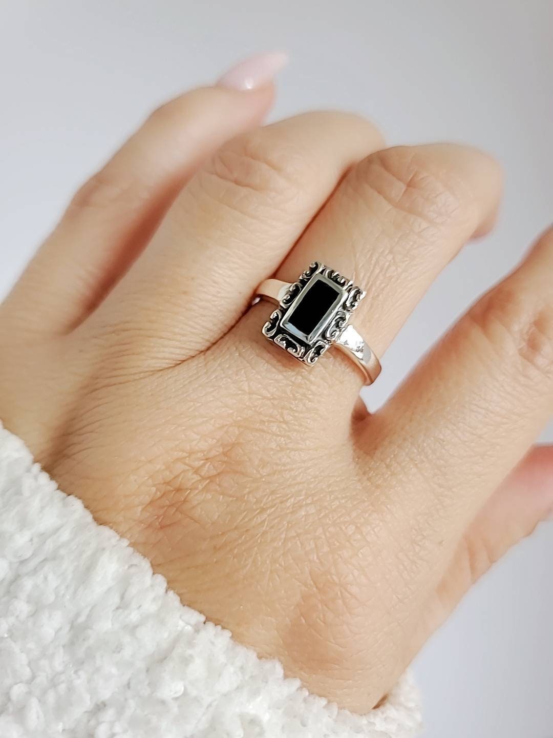 Onyx Ring – 925 Sterling Silver