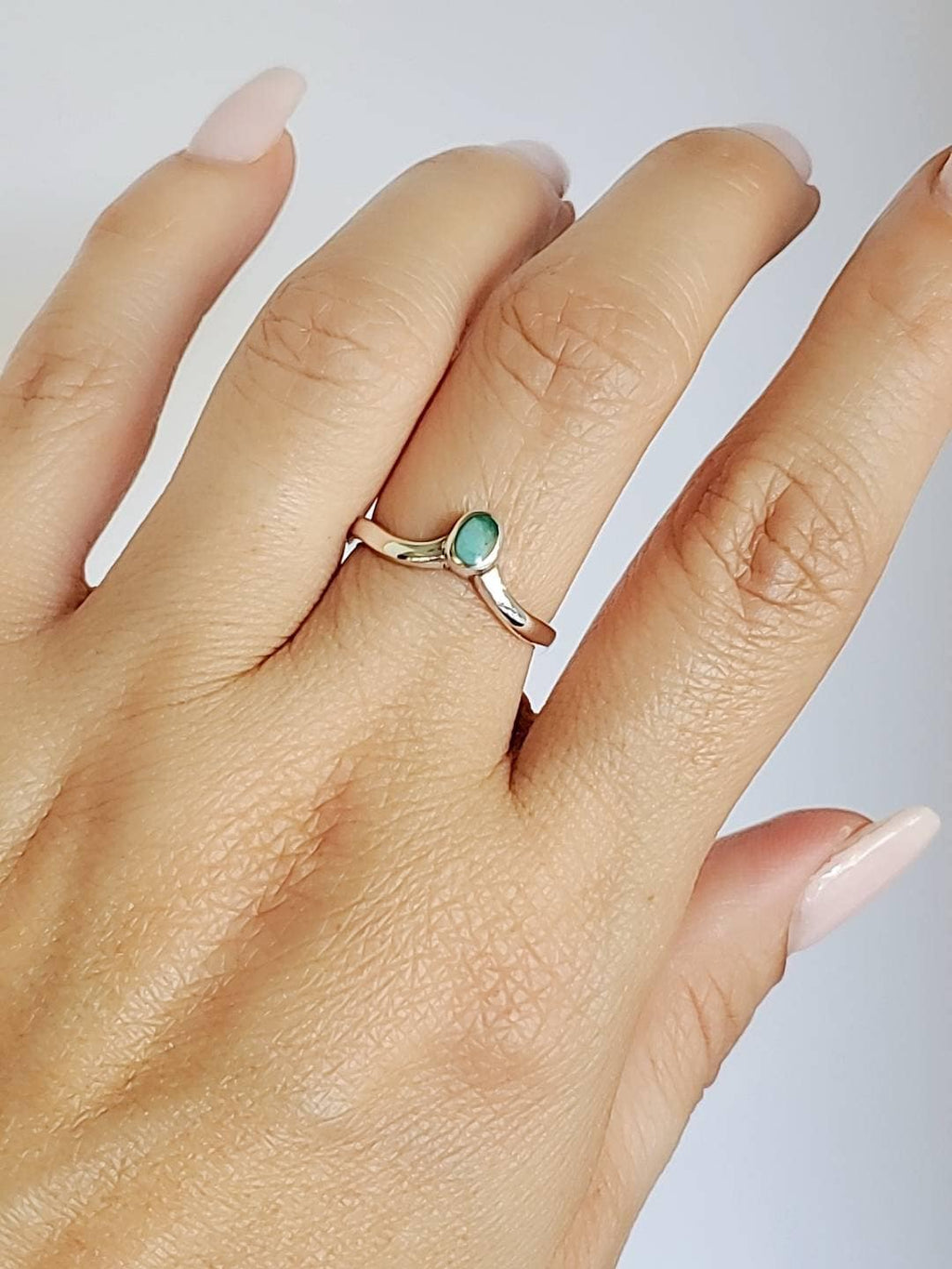 Minimalist Oval Stone Turquoise Ring