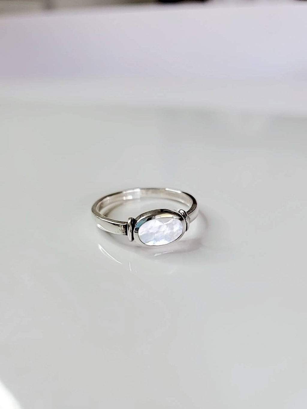 Mother of Pearl Ring – Sterling Silver with 6mm Band Width