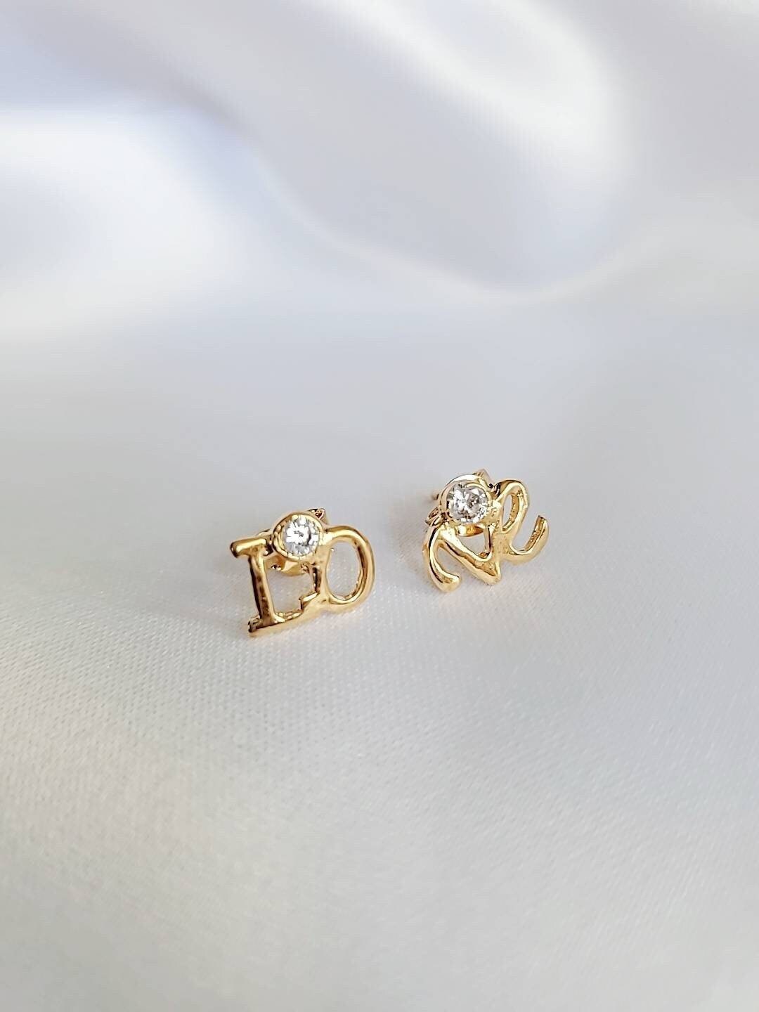 Dainty Love Gold Earrings