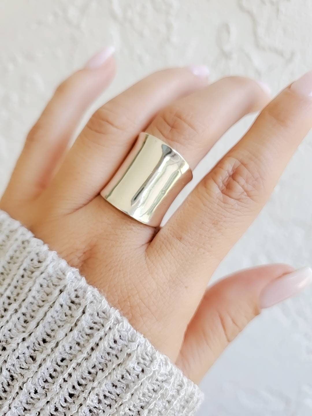 Solid Concave Ring