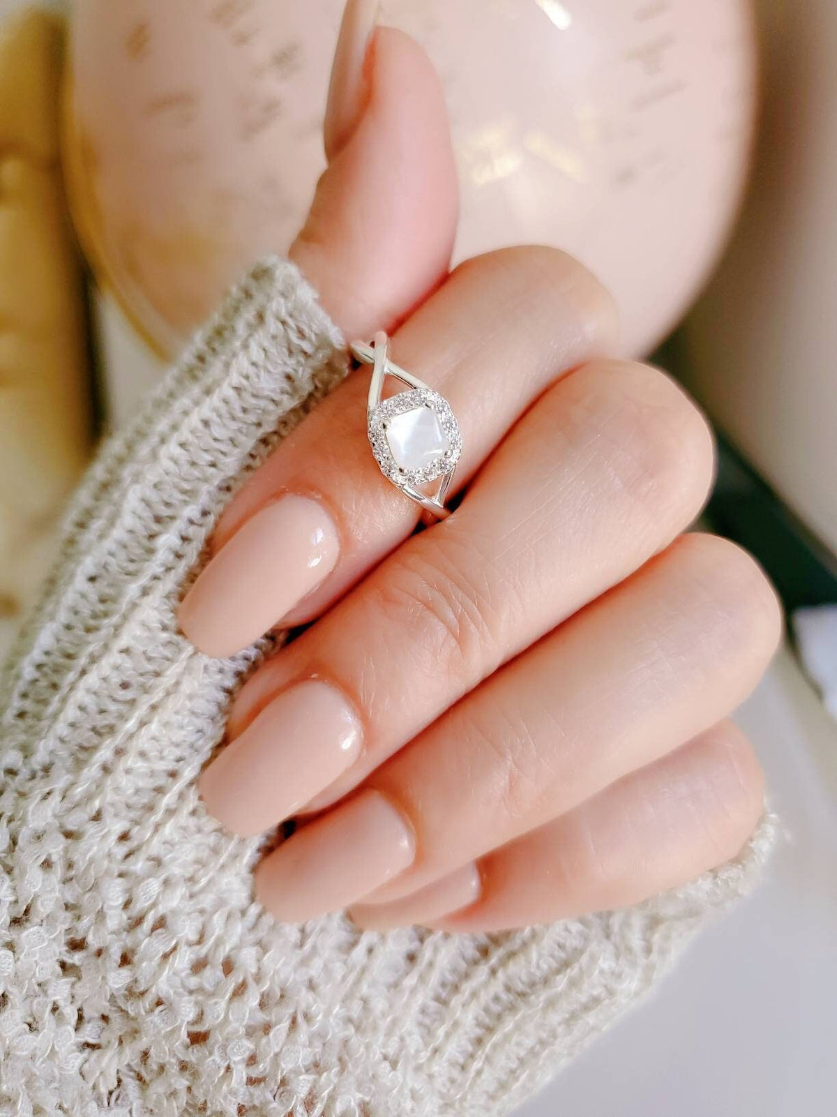 Halo Mother of Pearl Women's Wedding Ring – 925 Sterling Silver