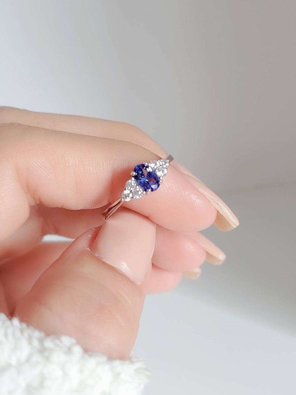 Tanzanite Oval Cut Ring – 925 Sterling Silver