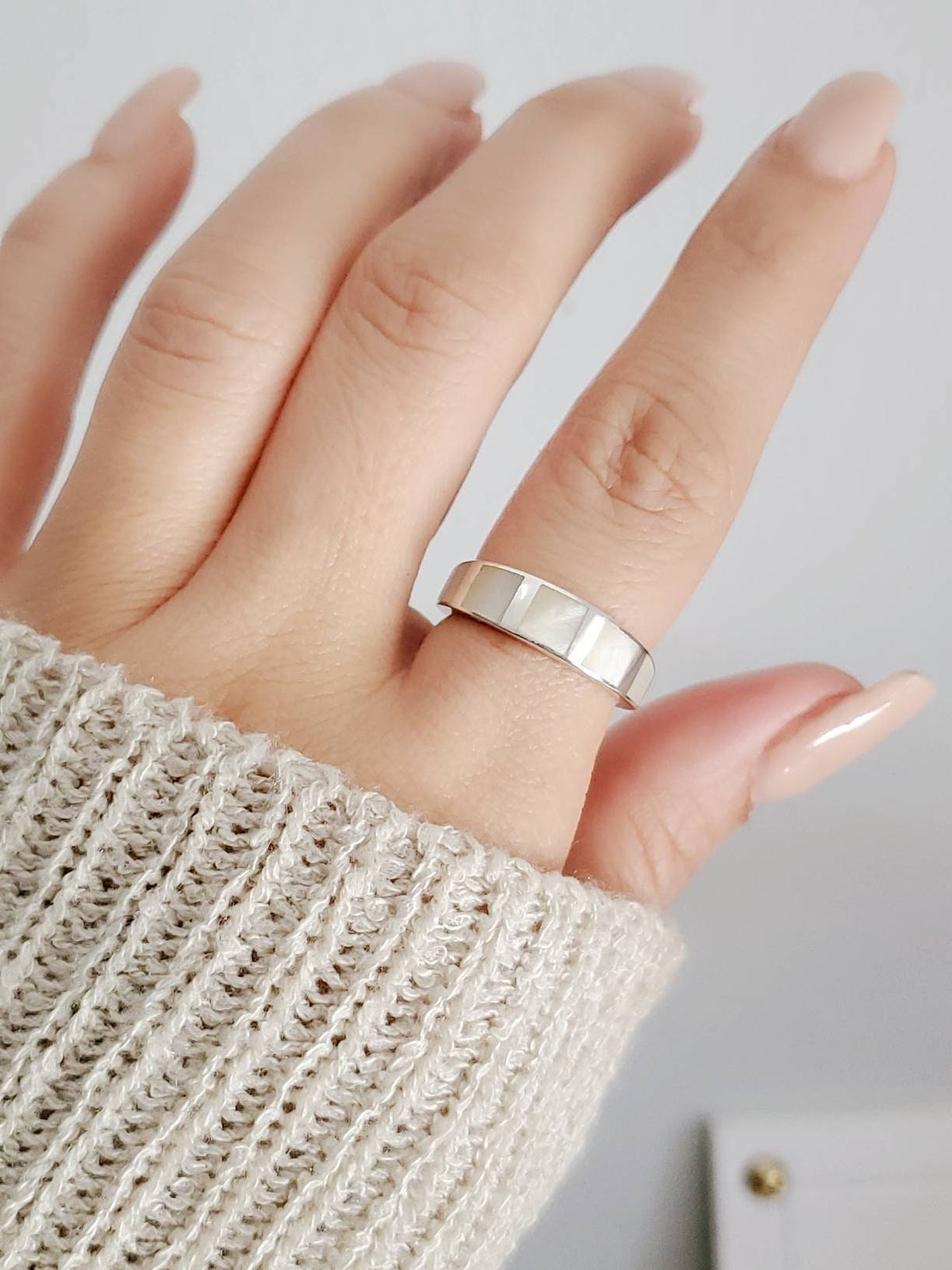 Mother of Pearl Women's Wedding Ring – 925 Sterling Silver