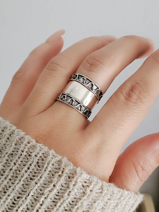 Sterling Silver Band Concave Bali Ring