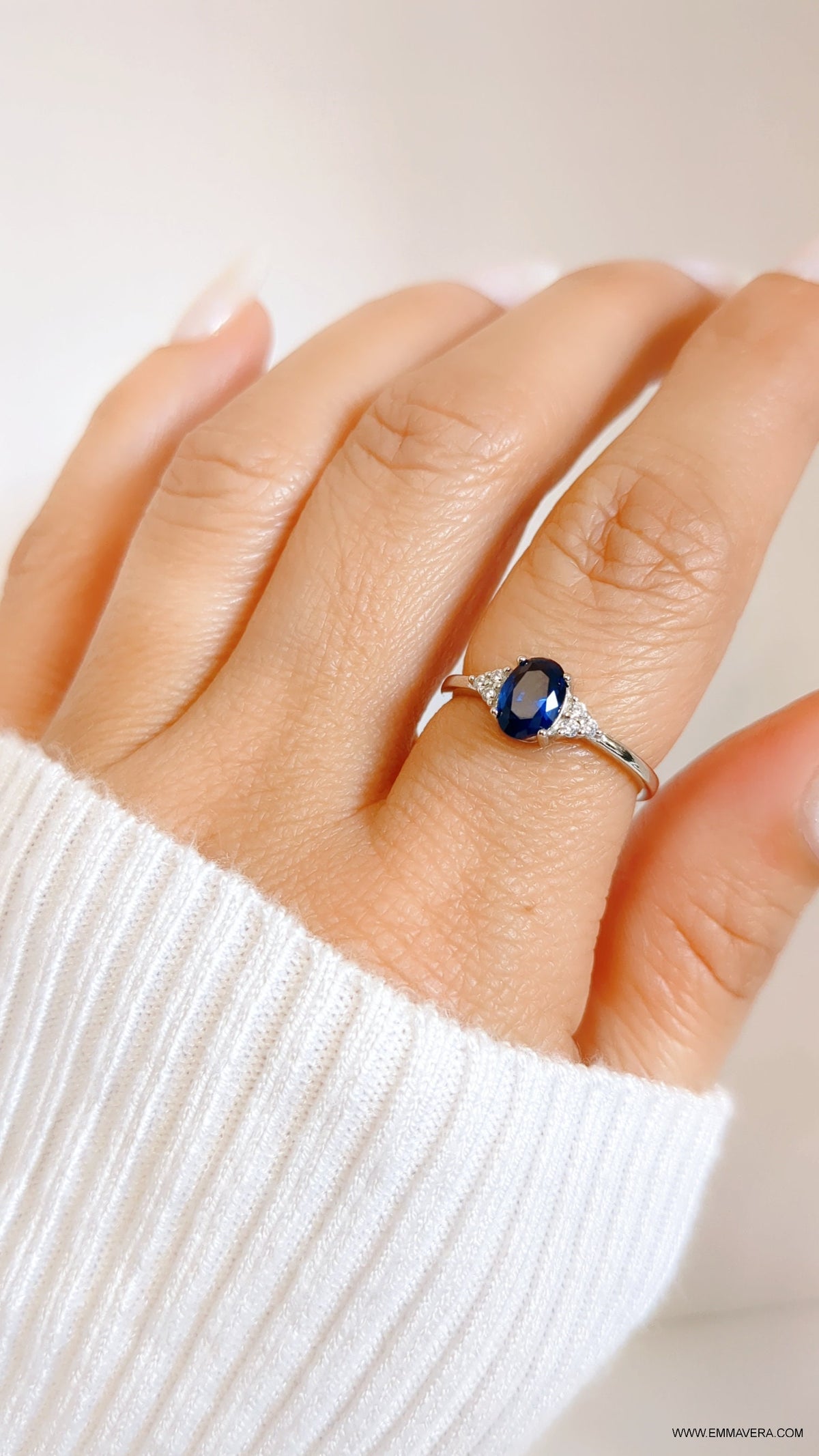 Precious Oval Sapphire Ring – 925 Sterling Silver