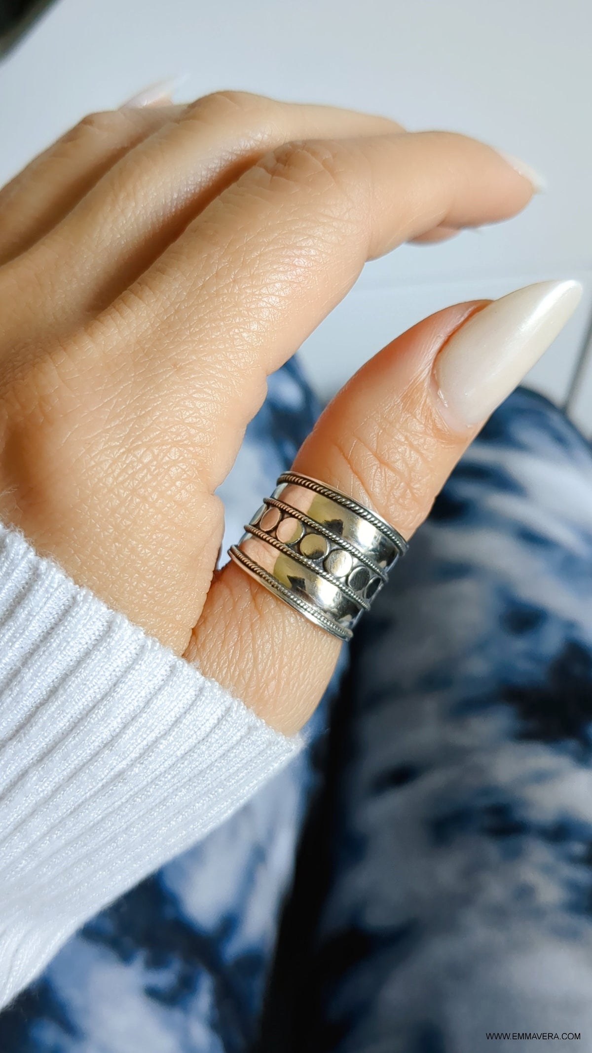 Lightweight Oxidized Concave Bali Ring – 925 Sterling Silver
