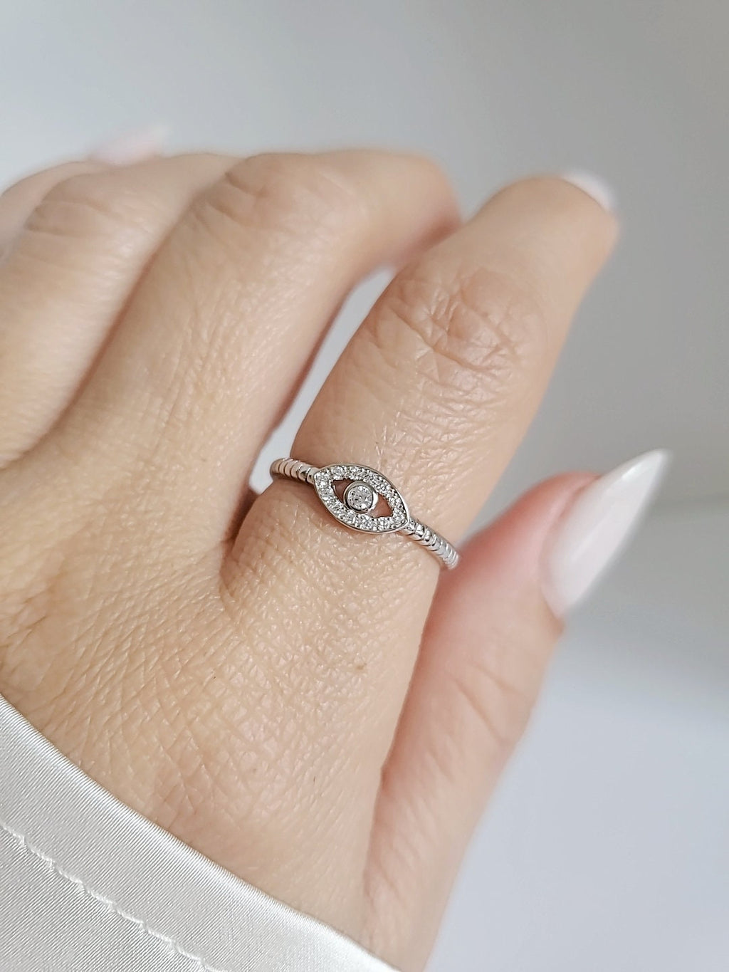 Eye Women's Ring – Sterling Silver