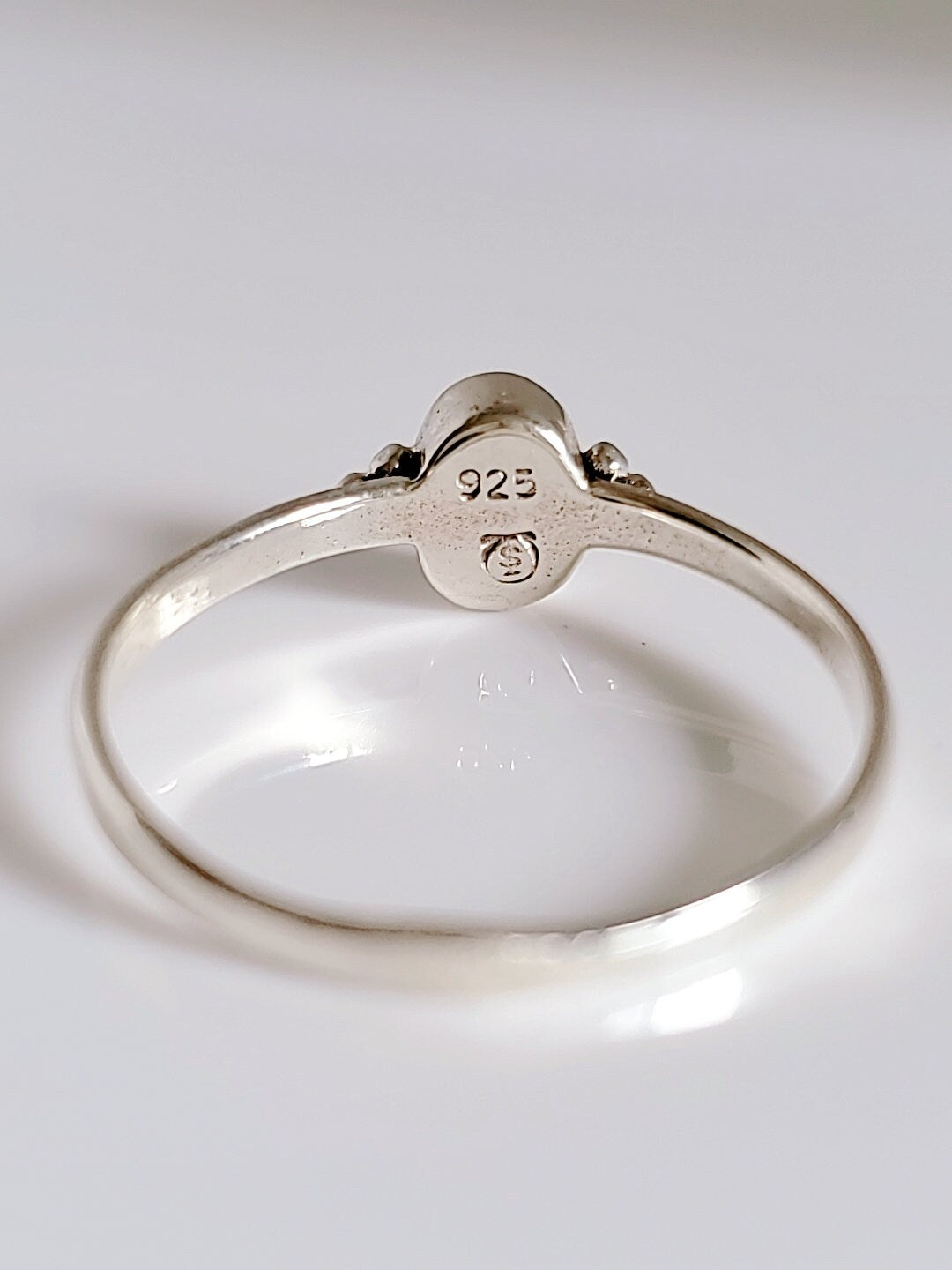 Mother of Pearl Wedding Ring – 925 Sterling Silver