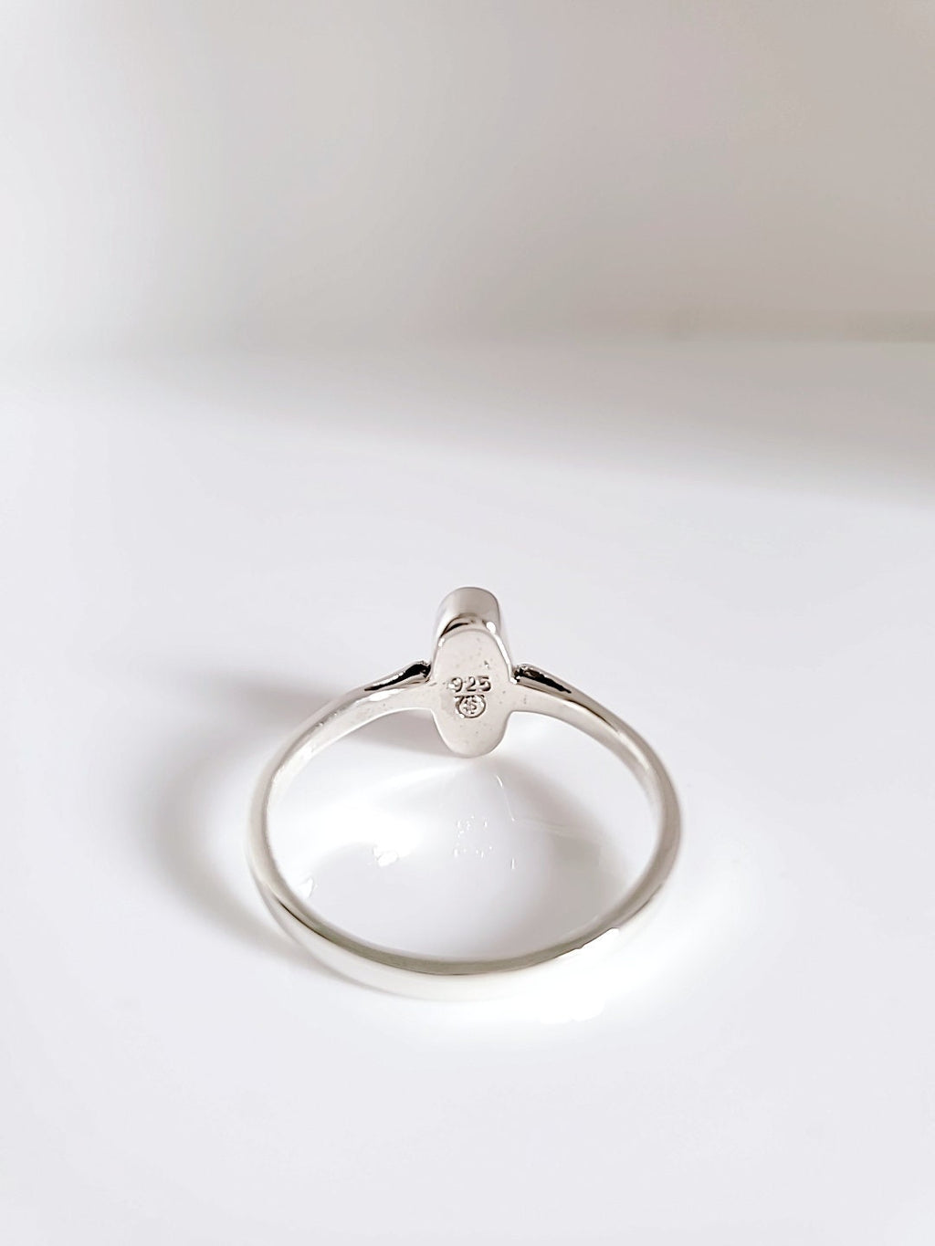 Minimalist Oval Onyx Ring – 925 Sterling Silver