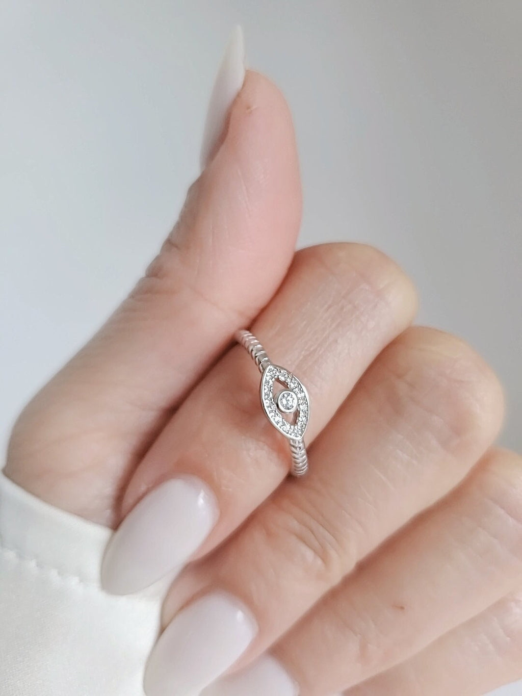 Eye Women's Ring – Sterling Silver