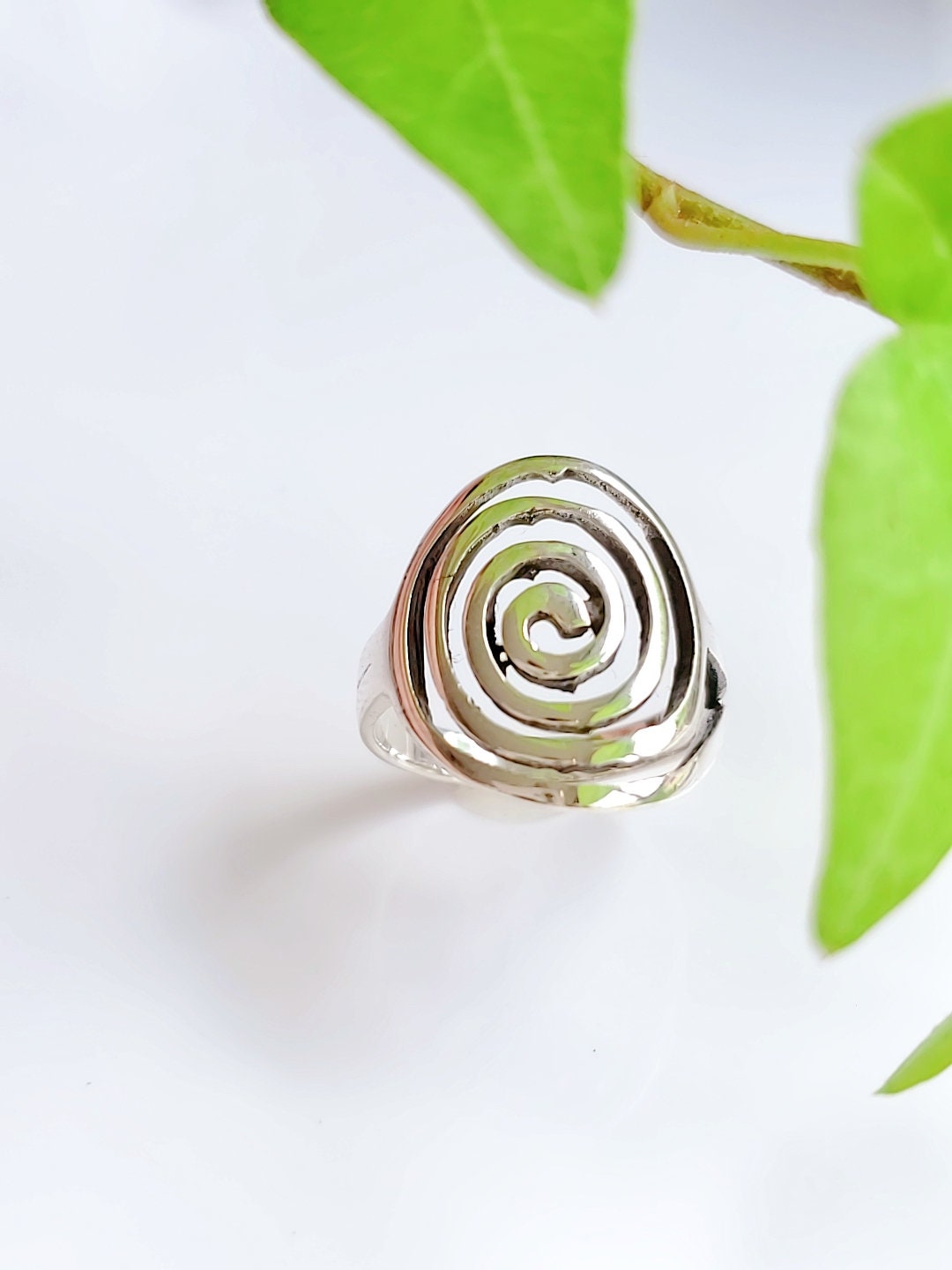 Sterling Silver Spiral Ring, Statement Big Circle Spiral Ring, Swirly Boho Ring, Bohemian Ring, 925 Silver Ring, Anillo de Plata