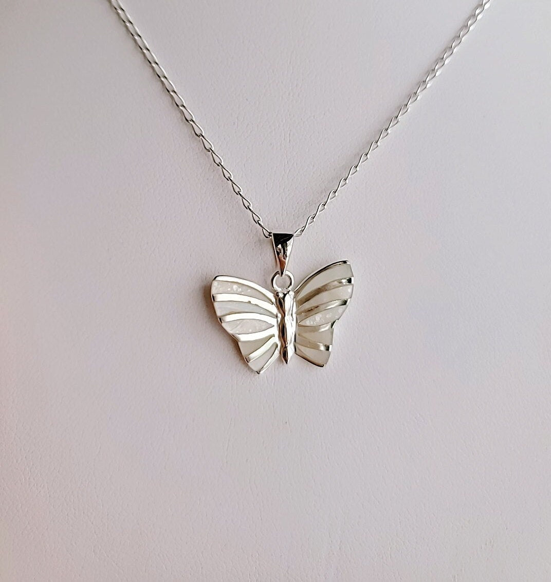 Sterling Silver Mother of Pearl Butterfly Pendant, Butterfly Necklace for Women, 925 Butterfly Pendant, Trending Jewelry for Women