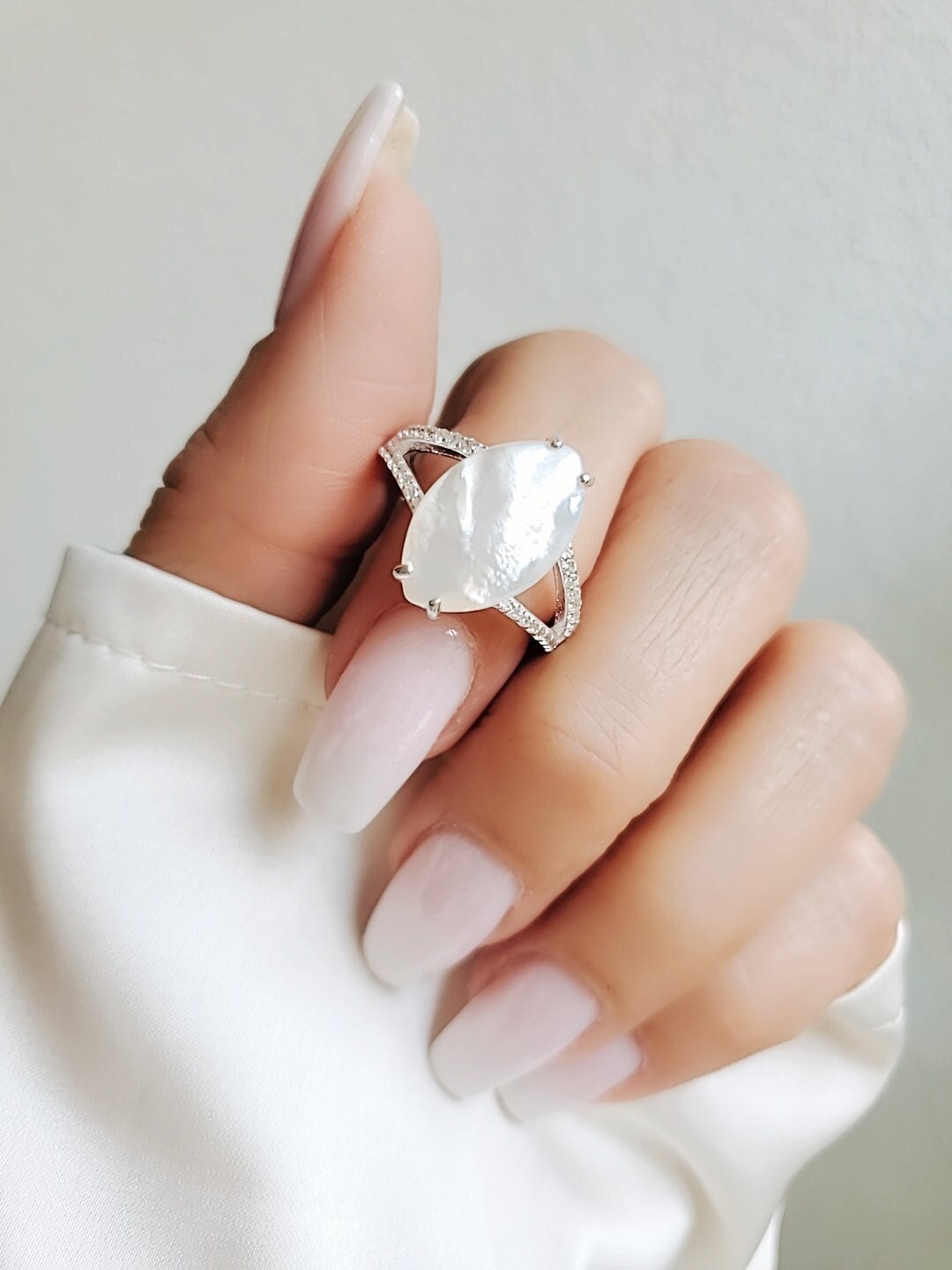 Marquise Mother of Pearl Wedding Ring – 925 Sterling Silver