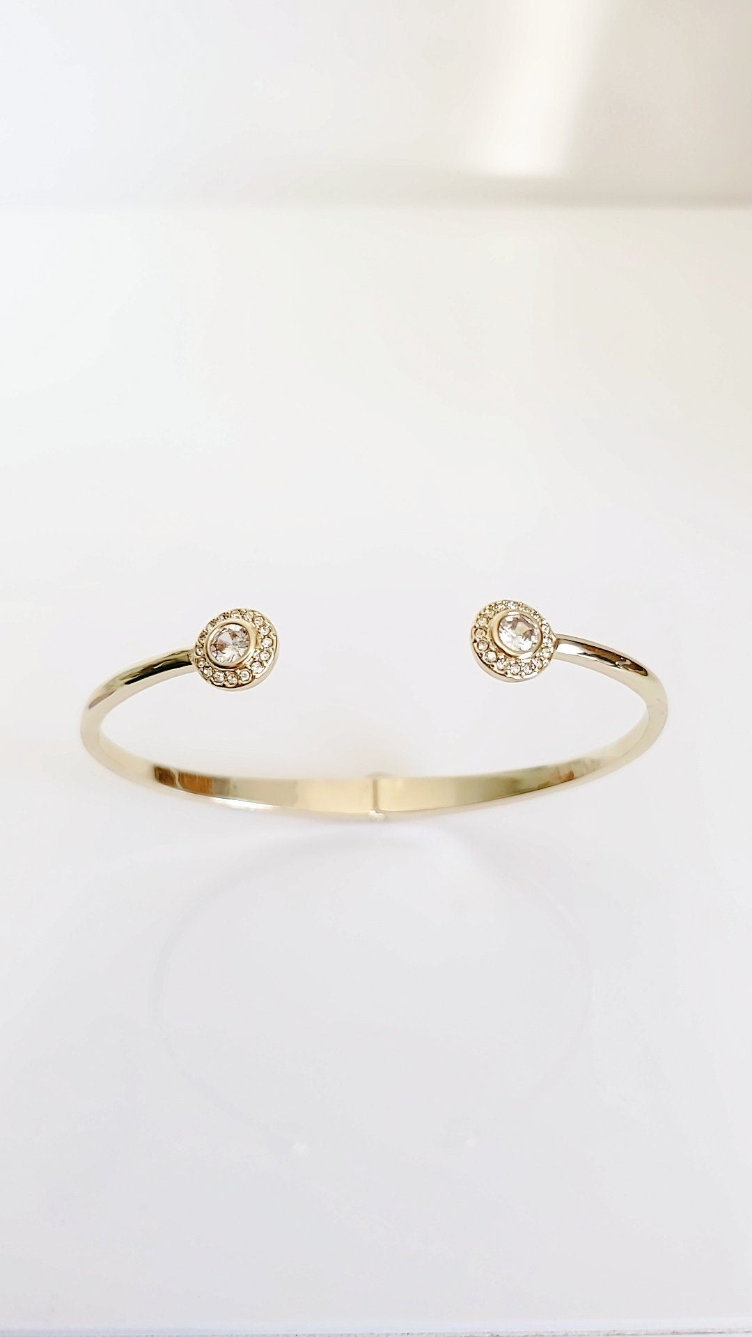 Dainty Gold Bangle Bracelet