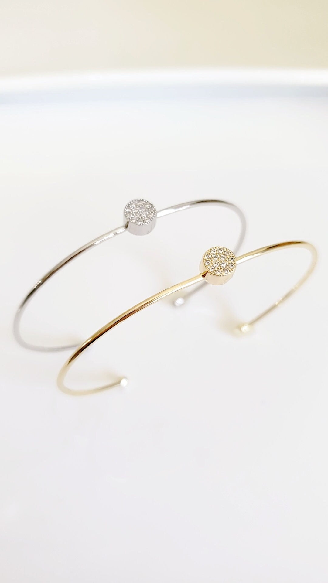 Dainty Gold Open thin Bangle