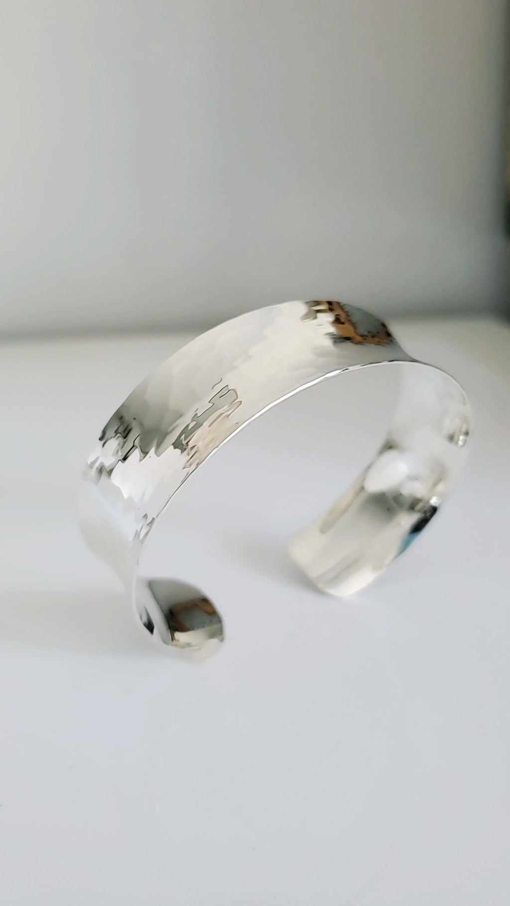 Adjustable Hammered Sterling Silver Cuff Bracelet – 925 Stamped, Textured Finish, Comfortable & Stackable, Includes Jewelry