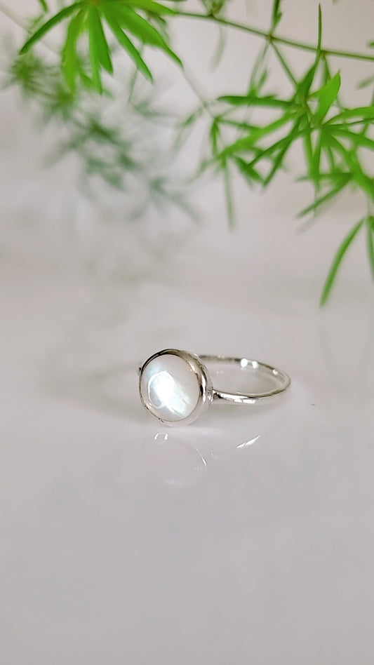 Sterling Silver Mother of Pearl Ring, Women Statement Ring, White Stone Ring, Wedding Ring, 925 Stamped, Ring for Women