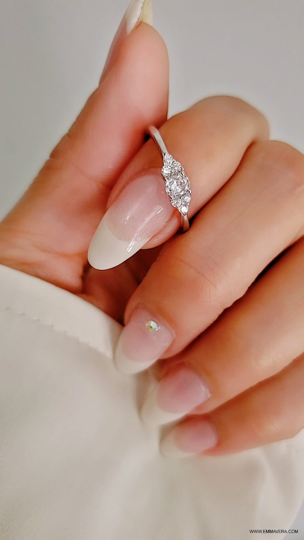 Dainty Women's Ring – Sterling Silver