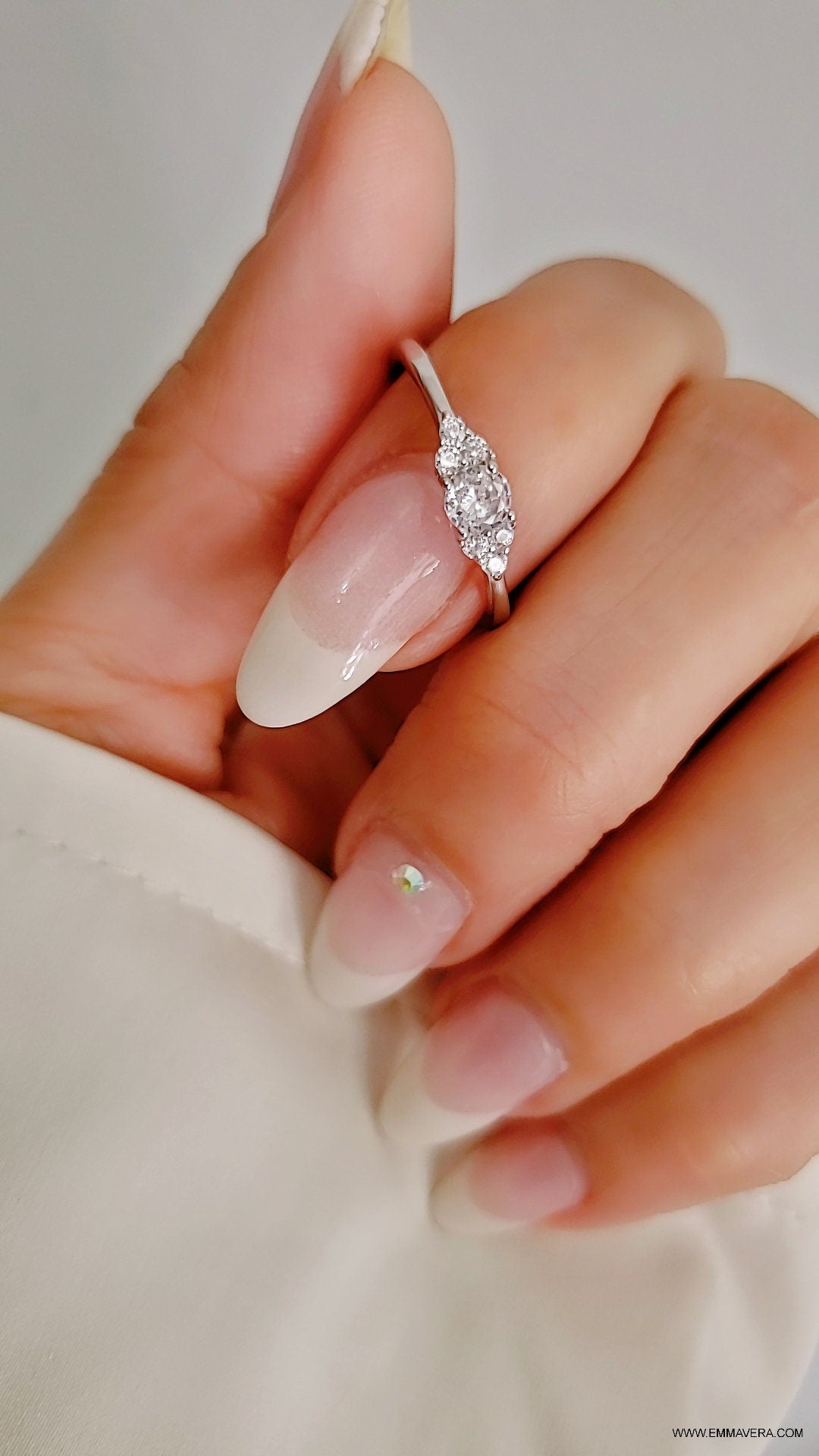 Dainty Women's Ring – Sterling Silver