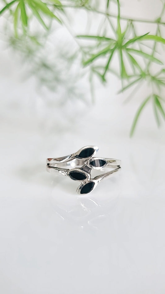 Sterling Silver Onyx Leaf Ring, Leaves Women Ring, Statement Ring, Black Stone Ring, Genuine Onyx, 925 Silver Ring