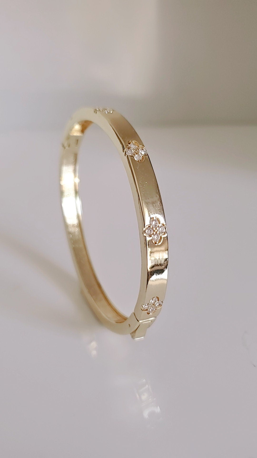 Gold Clover Bracelet